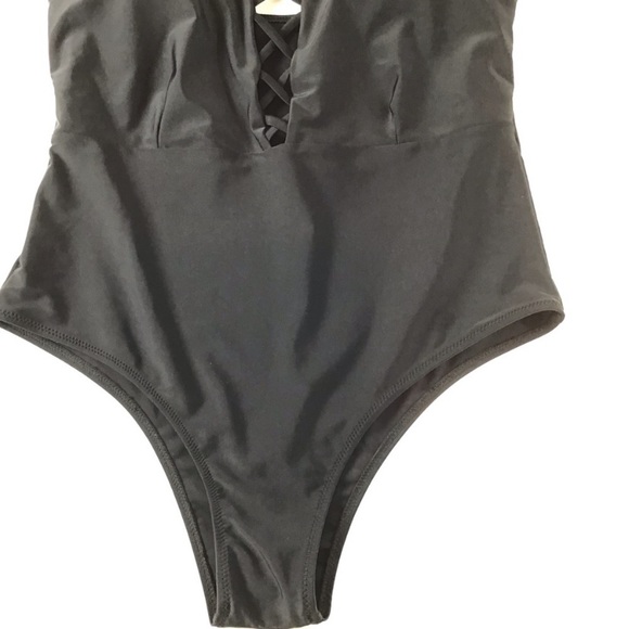 Sondiborn Black One Piece swimsuit Size XL - Picture 5 of 8
